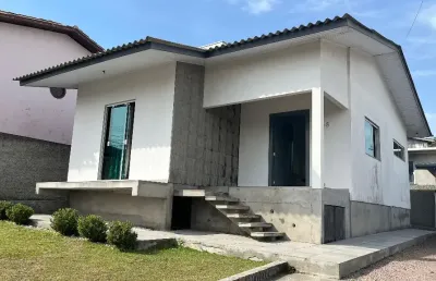Casa no bairro raichaski - ótima localização - aceita financiamento bancário