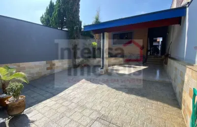 Casa com 3 quartos à venda na Av Dr Asdrubal Augusto Do Nascimento Neto, 280, Parque Urupês, Taubaté