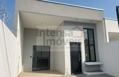 Casa com 3 quartos à venda na Rua Antonio Pereira de Andrade, 268, Vila Aparecida, Taubaté