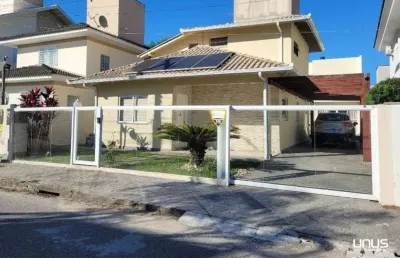 Casa com 5 quartos à venda na rua das cacaueiros, 385, pedra branca, palhoça por r$ 1.800.000
