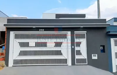 Casa a venda com 3 dormitórios no jardim nova veneza