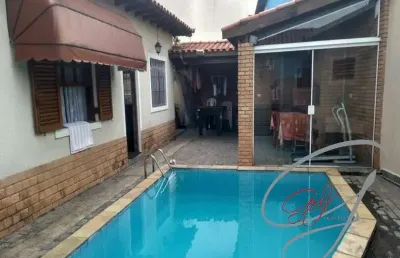 Casa térrea na city bussocaba em osasco-sp, c/ 430m² ac, c/ 03 dormit.(01 suíte), sala, coz, 03 wc, piscina, churrasqueira e 4 vagas de garagem.