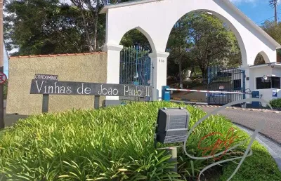 Casa térrea 411 ms.terreno de 6.000ms.condom.vinhas de joão paulo ii, jardim villaça, são roque, na rota estrada do vinho. aluga tambem.ém.