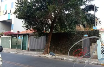 Belíssimo terreno a venda no bairro vila yara, com 440m², próprio para construtora excelente localização.