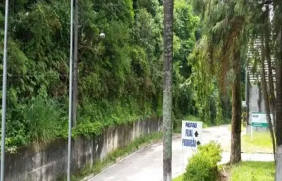 Galpão a venda em embu com área total 25 mil m² e área construída de 5.500 mil m², excelente localização de sp.