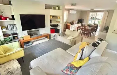 Casa em condomínio no villas 9 - vila são francisco, 310 m², 3 suites, 5 banheiros, sala ampla, quintal com àrea gourmet coberta