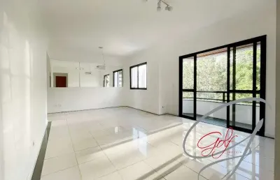 Apartamento na vila andrade 105 m, com planta excelente, iluminado, bem ensolarado, rua tranquila.