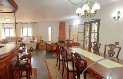 Maravilhosa casa de alto padrão na vila são francisco!