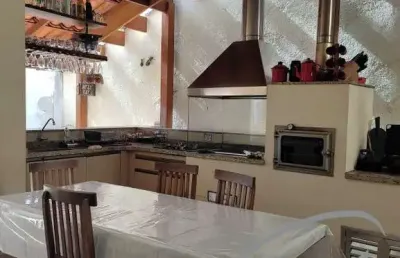 Imperdível: casa à venda em osasco-sp, parque dos príncipes, 4 quartos, 3 suítes, 3 salas, 5 vagas, 384m²!