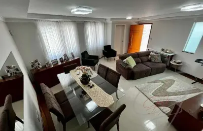Casa residencial para venda no bairro bela vista, osasco, sp, com 212 m² de área construída. contém 3 suítes, 5 banheiros, sala para 3 ambientes.