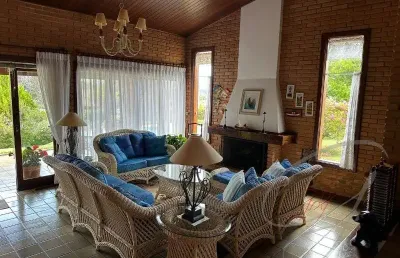 Excelente imóvel residencial à venda no condomínio porto de ibiúna, em ibíúna, estado de são paulo, constituído de casa mais anexo.