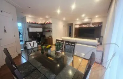 Apartamento, 90 m² com 3 dormitórios, sendo 1 suíte, sala ampliada com varanda, lavabo, 2 banheiros, e 2 vagas( tamanho g) cobertas demarcadas.