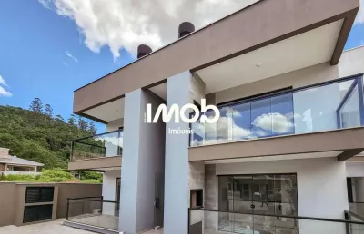 Apartamento com 1 suíte + 2 quartos, barra do rio cerro
