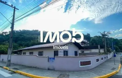 Casa com 3 quartos à venda no Centro, Guaramirim 