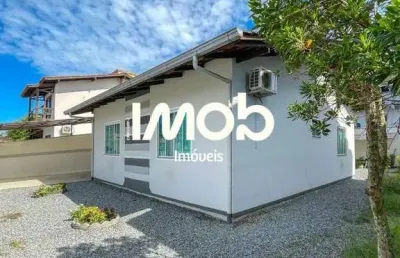 Casa com 3 quartos, ilha da figueira - jaraguá do sul