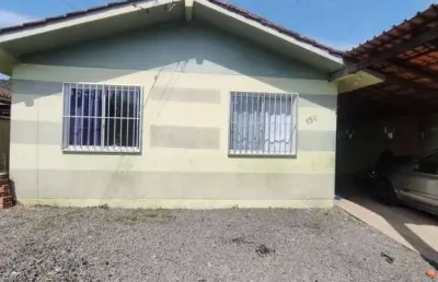 Casa com 04 quartos no bairro amizade em jaraguá do sul
