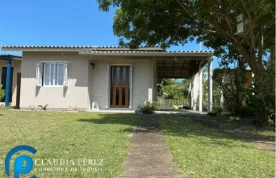 Casa com 2 quartos à venda na Rua Callil Miguel Allen, 2377, Centro, Balneário Pinhal