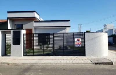 Casa de esquina com 3 dormitórios e amplo terreno – 500 metros da praia do cerro, itajuba