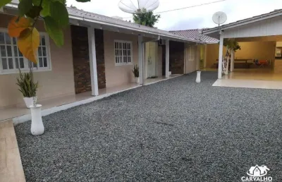 Casa com piscina e 2 dormitórios para alugar, 160 m² por r$ 4.627/mês incluso iptu, taxa de lixo e garantia locatícia - itajuba - barra velha/sc