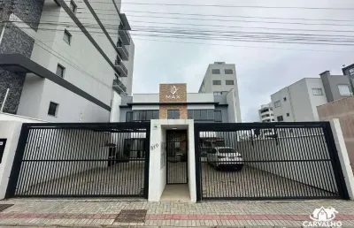 Apartamento mobiliado com 3 dormitórios e churrasqueira a carvão para locação anual em itajuba barra velha