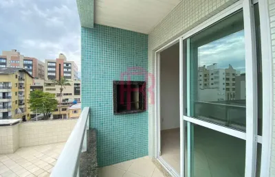 Apartamento semi-mobiliado para locação anual no centro de bc