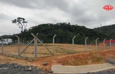 Terreno 750 m², frente para br-470, próximo a segalas , entrada para o bairro belchior.