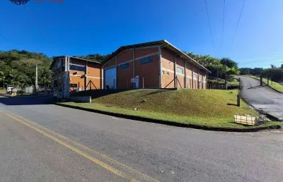 Galpão comercial/industrial - 580m2 - belchior baixo - gaspar/sc