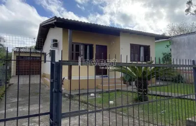 Casa com 03 dormitórios a uma quadra da unisc bairro universitário em santa cruz