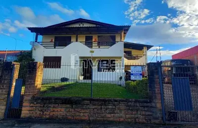 Casa com 3 quartos à venda na rua olaria, 240, schulz, santa cruz do sul, 260 m2 por r$ 850.000