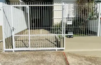 Geminado semimobiliado de 02 dormitórios no bairro arroio grande em santa cruz d