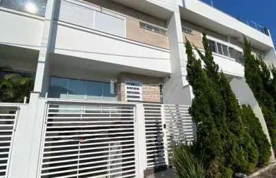 Quadriplex com piscina a venda em santa cruz do sul