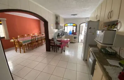 Casa com 5 quartos à venda na vila jaboticabeira, taubaté  por r$ 745.000