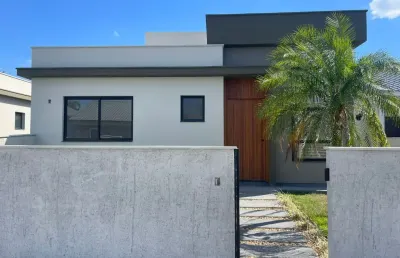 Casa com 2 quartos à venda na Avenida Paulo Roberto Vidal, Bela Vista, Palhoça