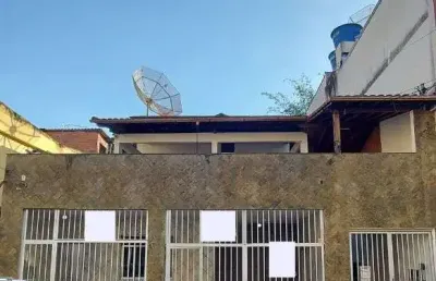 Casa 4 quartos, 3 andares, suíte, garagem, terraço com área gourmet em rua tranquila no bairro são mateus.