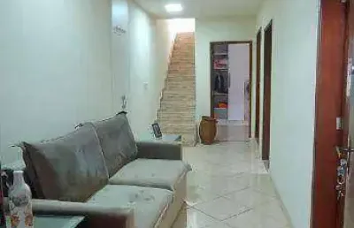 Apartamento 2 quartos com garagem individual, e terraço fechado com área de serviço. oportunidade no bairro grama.