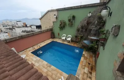 Cobertura triplex  1 quadra da praia com piscina e 4 vagas
