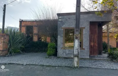 Casa com sala comercial à venda – excelente localização no bairro esquina, em ur