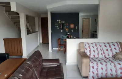 Casa duplex, 3 quartos, 1 suíte em condomínio com lazer próximo à praia de camboinhas