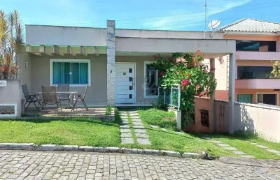 Casa de 4 quartos, 3 suítes, toda montada, em condomínio no arsenal.