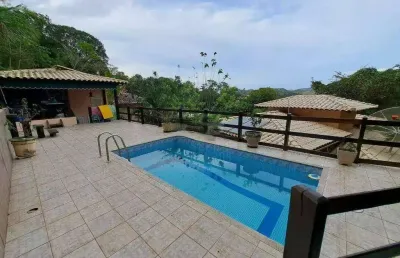 Casa duplex em um dos melhores condomínio de pendotiba. 4 quartos, 3 suítes