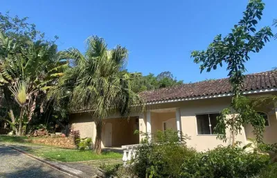 Casa em condomínio fechado com 6 quartos à venda na Estrada Velha de Maricá, 4900, Rio do Ouro, São Gonçalo