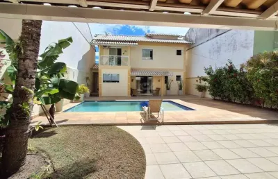 Belíssima casa duplex de 4 quartos, 1 suíte,  em rua fechada próximo ao mercado maravista, 1 vaga coberta. piscna e churrasqueira.