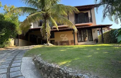 Casa de 4 quartos, 4 suítes, em condomínio no badu, em pendotiba. lazer.