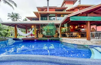 Imóvel alto padrão 700 m² com 6 dormitórios em condomínio fechado