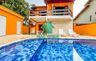 Belíssimo sobrado com piscina no condomínio mar verde – 4 dormitórios e conforto completo!