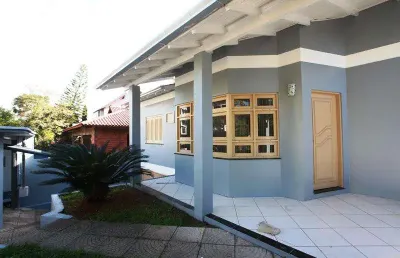 Casa com 3 dormitórios à venda, 270 m² por r$ 650.000,00 - encosta do sol - estância velha/rs