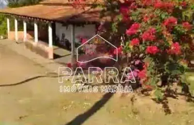 Vende-se chácara no estância três lagos - marilia/sp