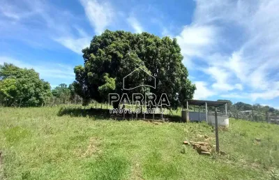 Vende-se chácara no estância três lagos - marilia/sp