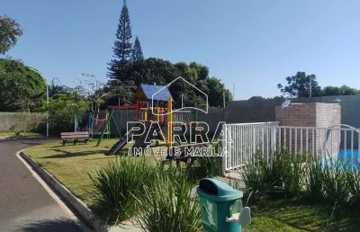 Vende-se residência no cond. residencial privilege esmeralda - marilia/sp