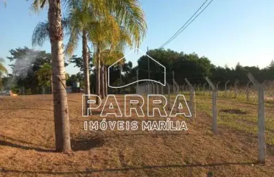 Vende-se chácara no estância vila bela - marilia/sp